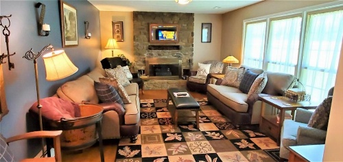 Amos`s Willow Bend Stone Cottage image 18