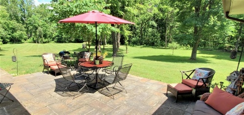 Amos`s Willow Bend Stone Cottage image 34